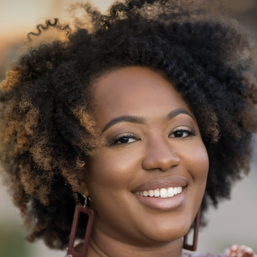 Lisa Thompson avatar